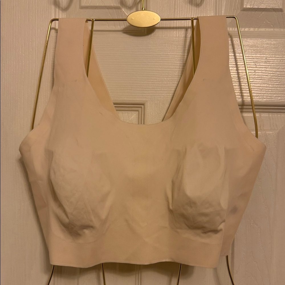 Bali Comfort Revolution Easylite Cream Bra